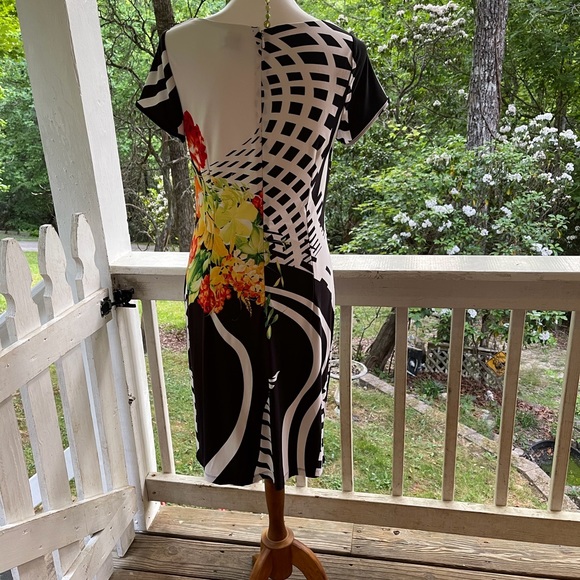 Monroe and Main Floral Print Dress 6 FREE SHIP - Picture 3 of 5